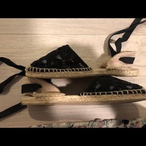 Soludos Shoes - NWOT never worn Soludos lace up espadrilles Soludos Shoes - NWOT never worn Soludos lace up espadrilles